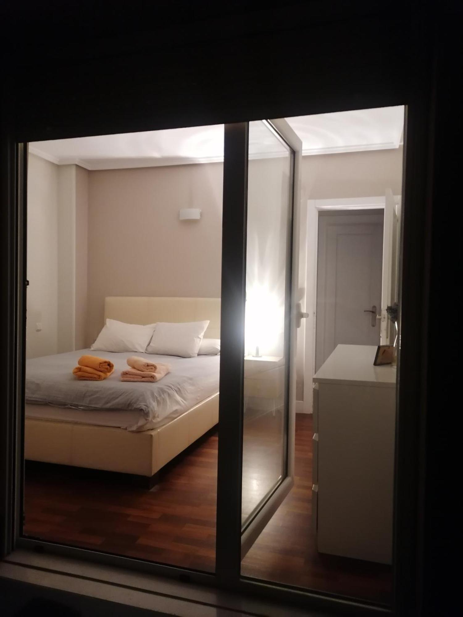 Attic+views+terrace+parking Apartment